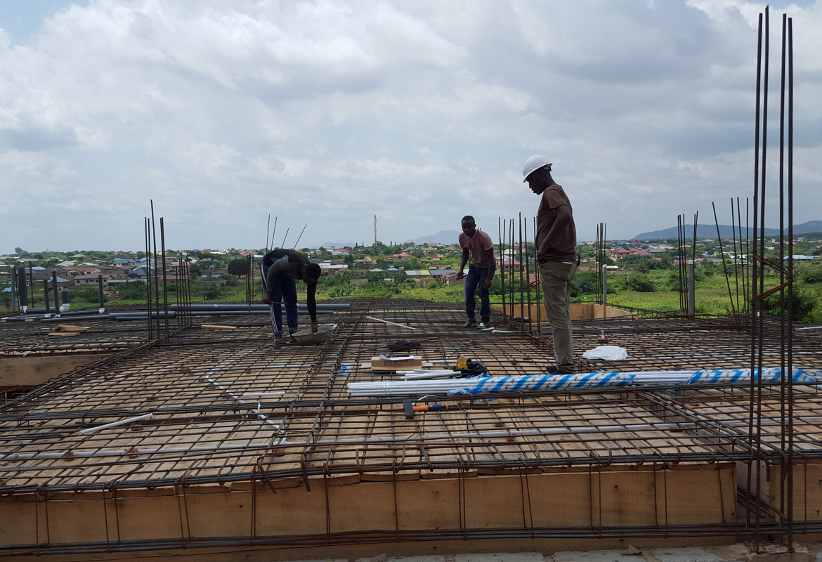 Residential storey building 